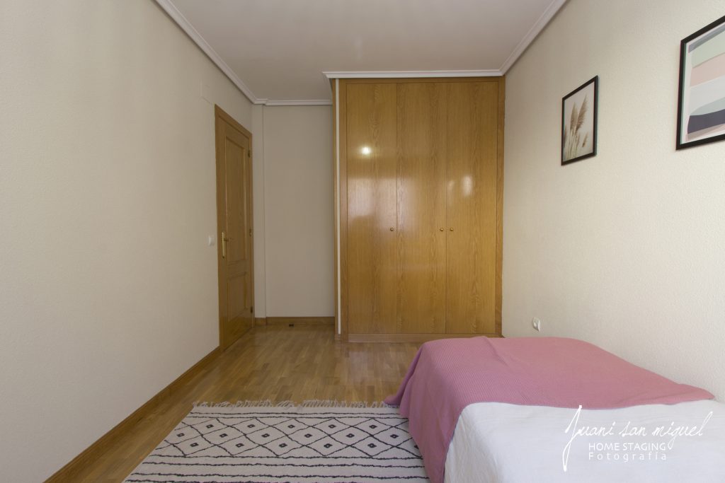 Habitación con armarios empotrados en Piso en Venta en el Centro de Logroño