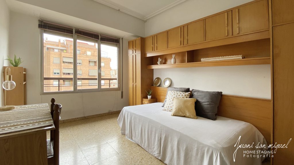 Dormitorio en Piso a la Venta en Zona Avda. de La Paz, Logroño