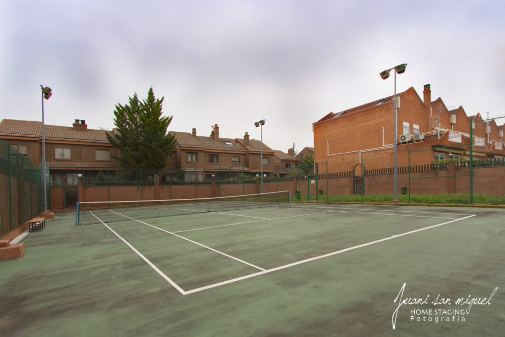 Pista de tenis de Unifamiliar en Venta en Avda. de Madrid, Logroño