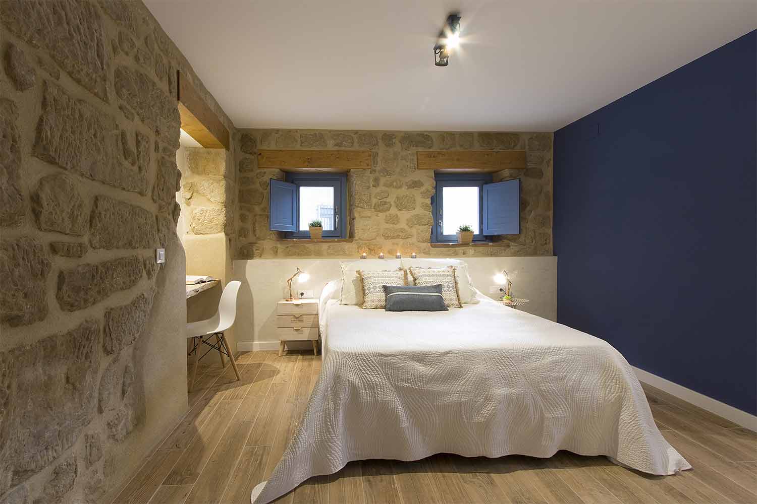 Dormitorio de habitación Mendribal en casa rural de Rodezno (La Rioja)